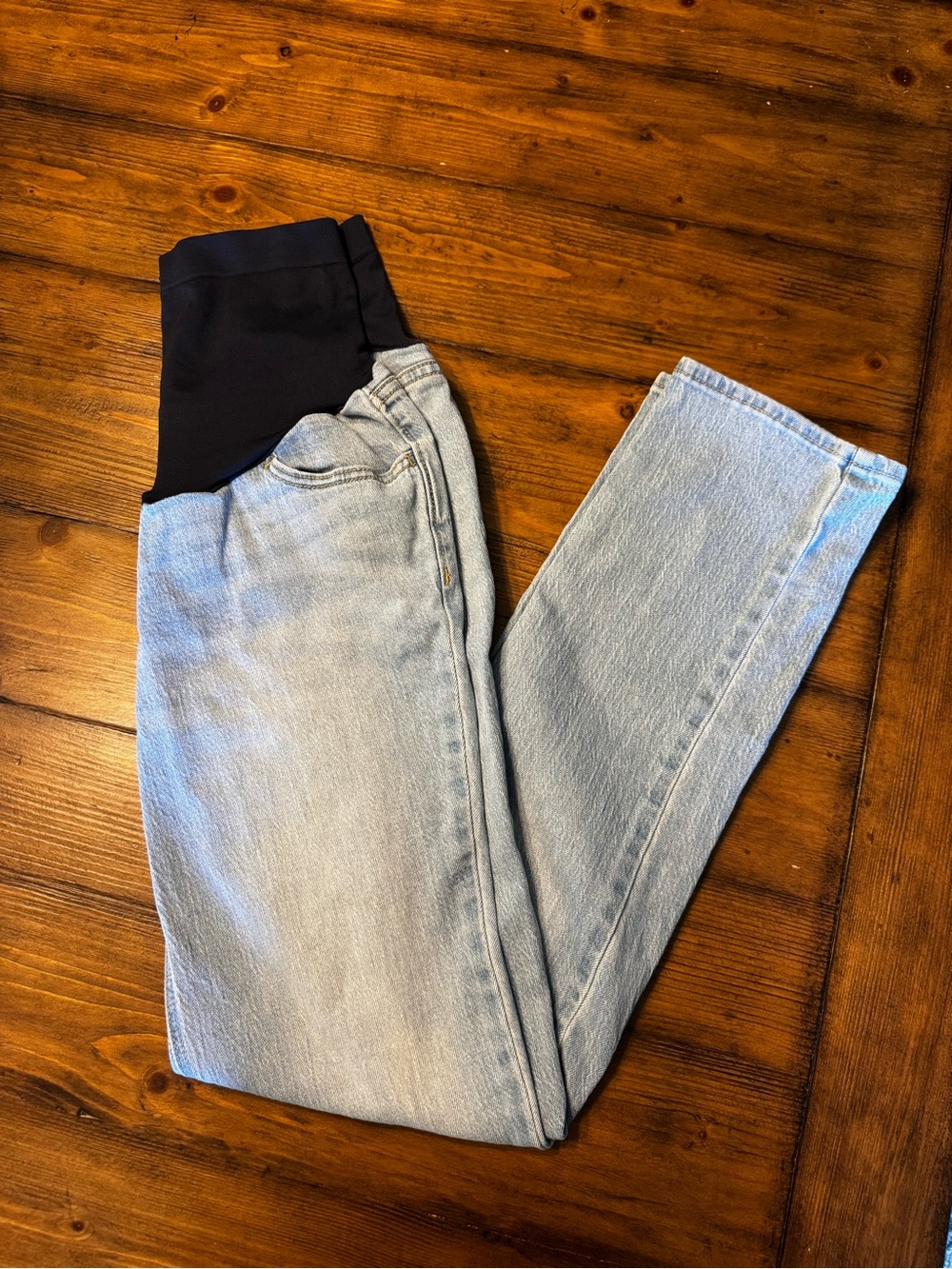 Old Navy Light Blue Boyfriend Maternity Jeans with Black Waistband